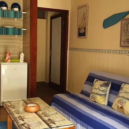 Borbolan Y La Roseta Apartment *